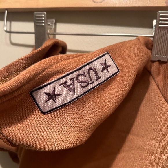 Dog 5 piece sweatshirt shirt lot size xxl but fit a normal size medium 17-29 lbs - Picture 6 of 8